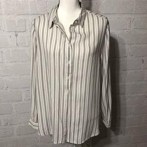 New Look Viscose career button up top H26